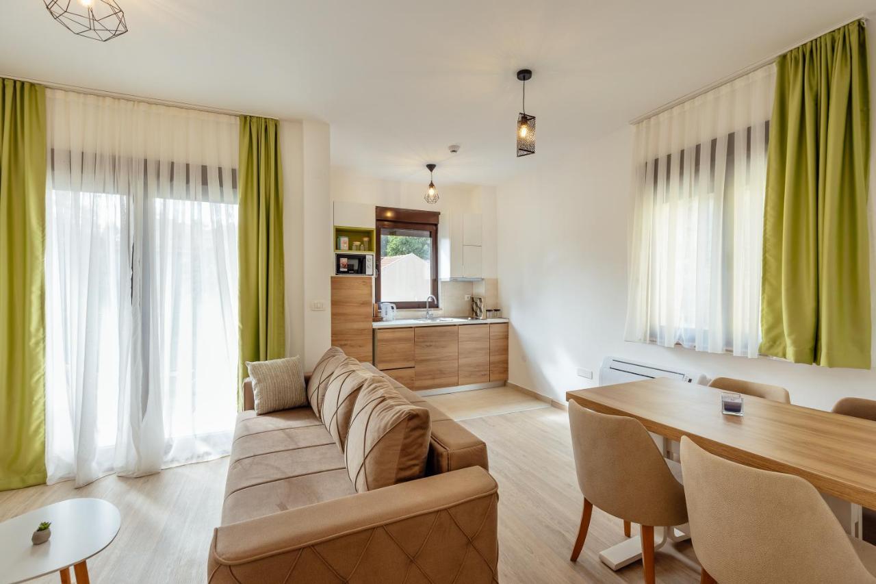Green Valley Apartments Херцег-Нови Экстерьер фото