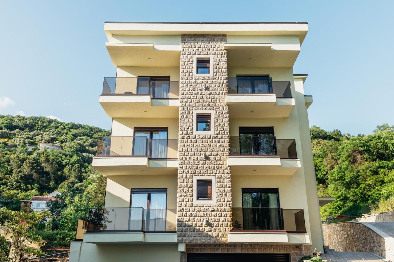 Green Valley Apartments Херцег-Нови Экстерьер фото